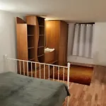 Grzegorzecka Room Nr 2