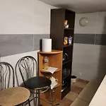 Grzegorzecka Room Nr 2